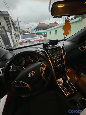 carros - Se vende Hyundai elantra GT 2