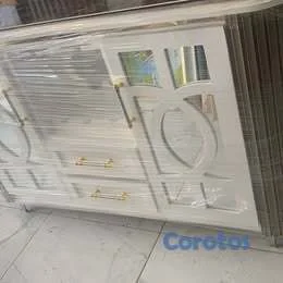 Repisas modernas de sala 