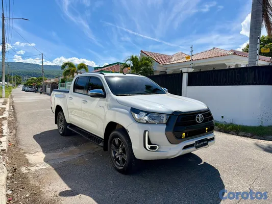 jeepetas y camionetas - Toyota Hilux 2022 2.4  11