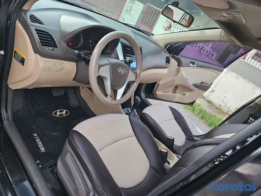 carros - hyundai accent 2013  7