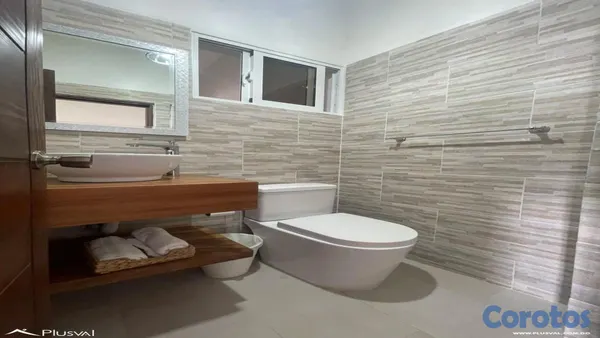 casas vacacionales y villas - Villa de 8 habitaciones en la Urb. Jamaca de Dios, Jarabacoa 7