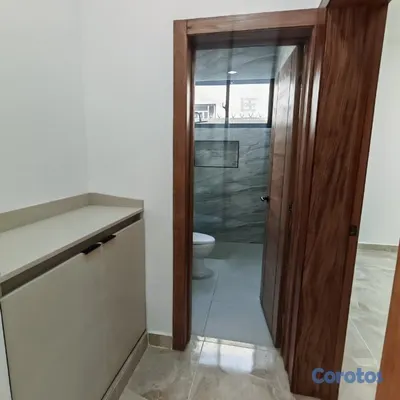 casas - VENDO moderna Vivienda con finos detalles en Resid 7