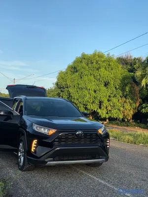 jeepetas y camionetas - 🚘 TOYOTA RAV4 2019 XLE – VERSIÓN AMÉRICANA
 2