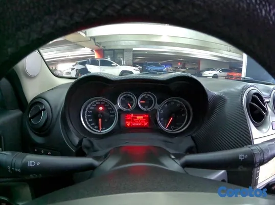 carros - Alfa Romeo Mito Quadrifoglio  Sportiva 7