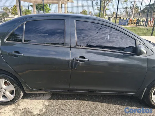 carros - toyota yaris 2006, automatico 11