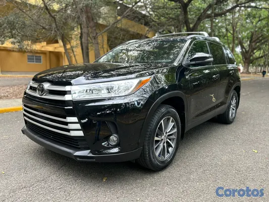 jeepetas y camionetas - Toyota higlander xle 2019 clean  2