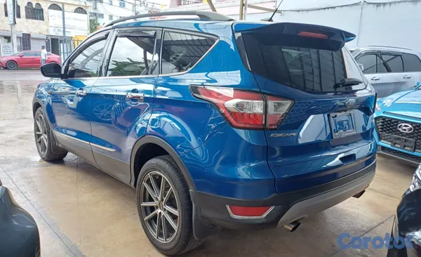 jeepetas y camionetas - FORD ESCAPE SE 2017. 9