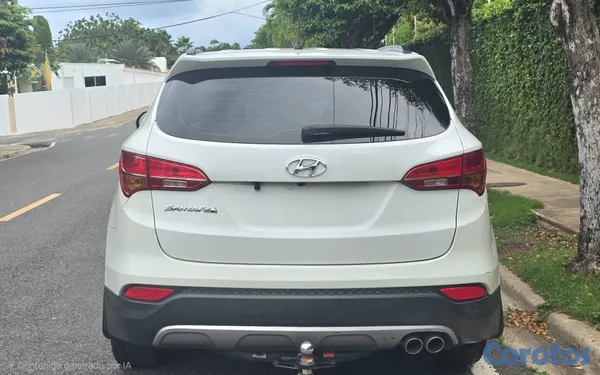 jeepetas y camionetas - Hyundai Santa Fe Excelentes Condiciones 2
