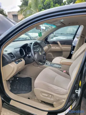 jeepetas y camionetas - TOYOTA HIGHLANDER 2010 4