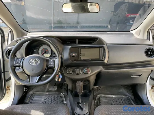 carros - Toyota vitz 2018 11