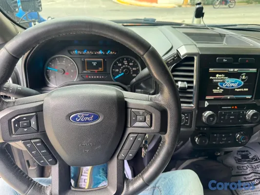 jeepetas y camionetas - Ford F-150 SuperCrew 4x4 — Motor 5.0L V8 Coyote 2015 Guard Metallic 6