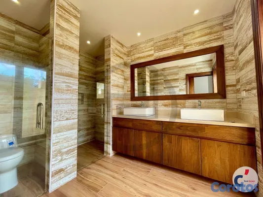 casas - Renta | Espectacular Casa con Piscina en Punta Can 6