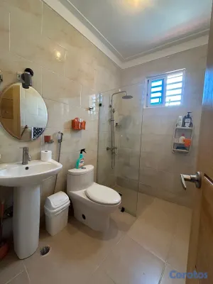 casas - vendo casa santo Domingo este dos niveles tres habitaciones dos baños dos parqu 6