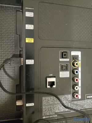 tv - 50 pulgadas Samsung   Funciona bien.  Modelo UN50J5300AFXZP  incluye remoto 4