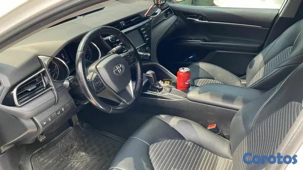carros - Toyota camry se 2020 4
