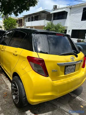 carros - Toyota vitz 2013. 2