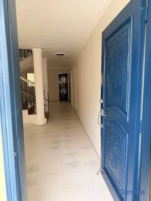 casas - Casa de 2 niveles en venta en Villa Aura 8