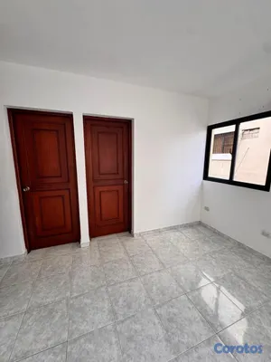 apartamentos - Se alquila apartamento de 2 habitaciones en Evaristo Morales  6