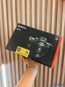 CÁMARA SONY A7iii +LENTE 28-70MM
