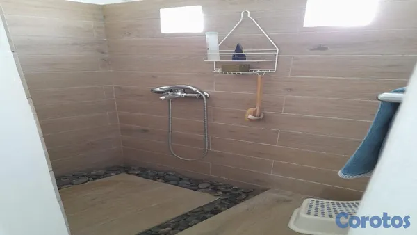 casas vacacionales y villas - "Villa en Zona de Desarrollo con 8 Garajes" 9