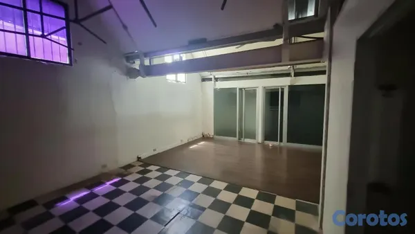 oficinas y locales comerciales - Alquilo Local  comercial 190 mts 1er piso en Arroy 7