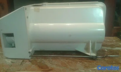 DISPENSADOR DE HIELO NEVERA MAYTAG