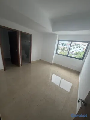 apartamentos - vendo nuevo los cacicazgos piso 5 tres habitaciones con baño dos parqueos balcón 10