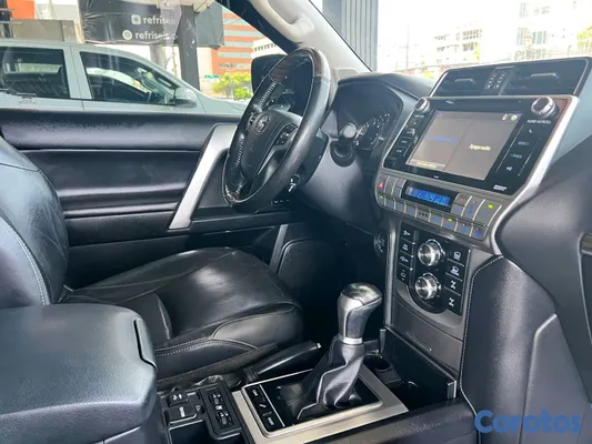 jeepetas y camionetas - Toyota land cruicer prado vxl 2019 13