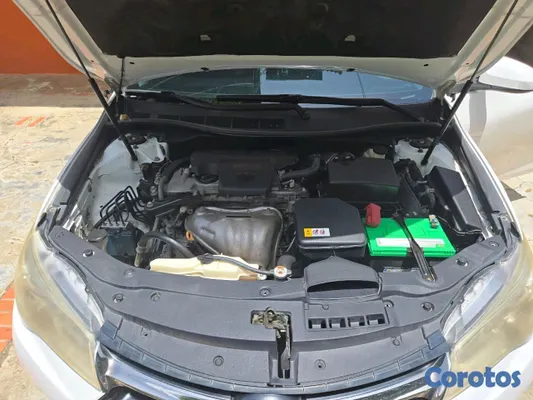 carros - Toyota camry se 2017 14