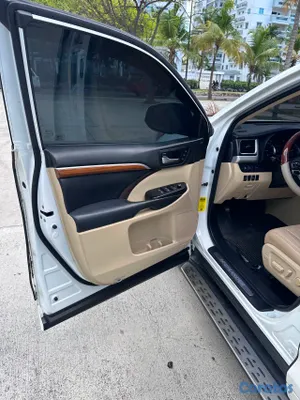 jeepetas y camionetas - Toyota highlander Limited 2018 De Oportunidad  6