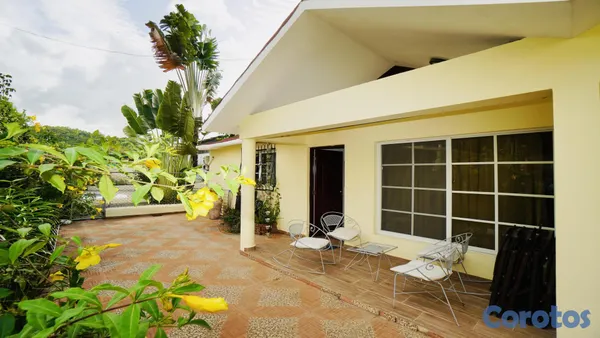 casas - Casa de Ensueño con 2 Piscinas y Seguridad en Ubicación TOP 🌴 3