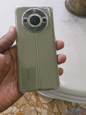 celulares y tabletas - vendo de oportunidad Realme 11 pro plus 5g 256/12 10