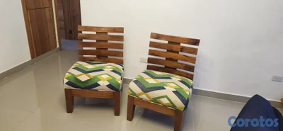 Dos butacas de caoba