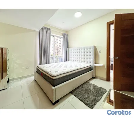 muebles y colchones - Cama queen gris - Usada  2