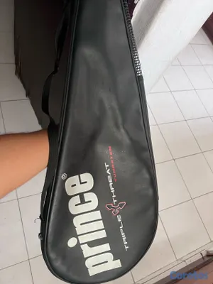 Artículos Deportivos - Raqueta Prince Triple Threat de tenis
 2