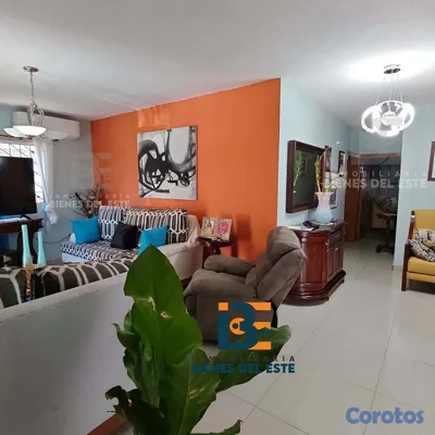casas - VENDO moderna vivienda con hermosos detalles en Re 4