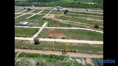 Se vende solar de OPORTUNIDAD con 260 metros en Re