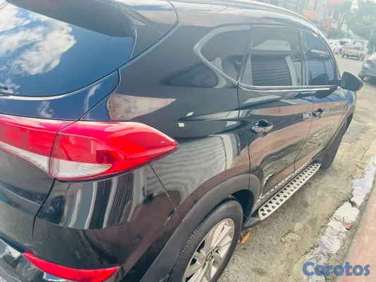 jeepetas y camionetas - Vendo Hyundai Tucson 2016 uso personal  5