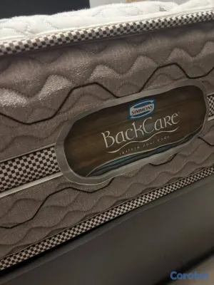muebles y colchones - Colchon con base y patas Queen Simmons Backcare 3