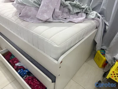 cama twin doble con barandilla incluida 