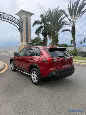 jeepetas y camionetas - Toyota rav4 2021 xle clean carfax  8