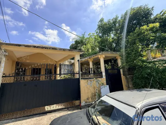 casas - Casa de 4 habitaciones en venta en La Avenida Repu 2
