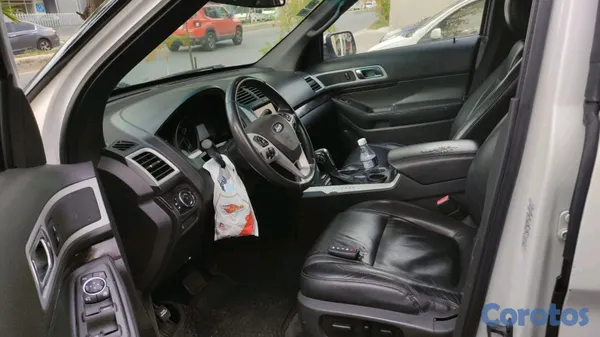 jeepetas y camionetas - Ford Explorer xlt 2012 4