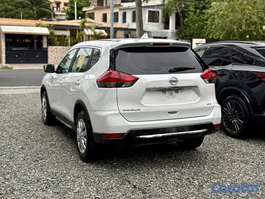 jeepetas y camionetas - Nissan Rogue AWD 2017 Clean Carfax 5