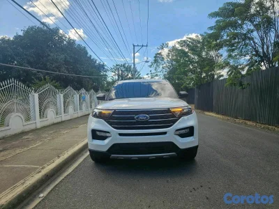 Ford Explorer xlt 2023