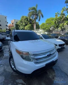 FORD EXPLORER XLT 2012