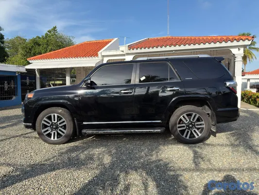 jeepetas y camionetas - TOYOTA 4RUNNER 2022 LIMITED V6 59MIL MILLAS CLEAN  3