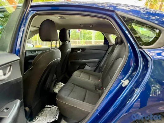carros - kia forte 2019  4