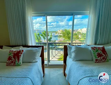 Alquiler de Apartamento de Lujo con Vista al Mar e