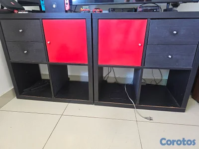Estantes de Ikea con gavetas 